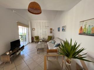 The Best prime location lovely 1 bedroom apartment - 1