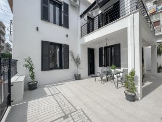 Katie's Lemon Tree House - Volos - 0
