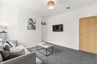 Silver Stag Properties, Cozy 2 BR House - Donisthorpe - 4