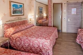 Hotel Venezia - Mestre - 9