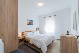 Apartments by the sea Privlaka, Zadar - 18601 - Vir - 2