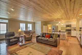 Cheerful Tiffin Digs in the Heart of Downtown - 6