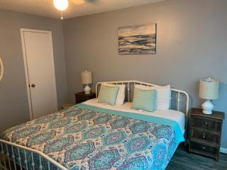 Harbor House Unit 25B - 2
