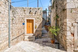 Vintage house al pozzo - Hvar - 7