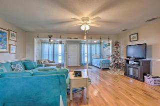 Lovely Dauphin Island Cottage with Deck and Gulf Views - 3