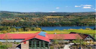 The Colonial Inn & Creamery - Watkins Glen - 1