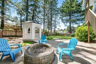 Blue Paradise - Cannon Beach - 7