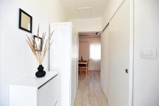 Apartman u atraktivnoj kuci u nizu s garazom - Ljubač - 9
