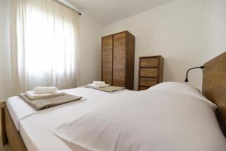 Apartman u atraktivnoj kuci u nizu s garazom - 2