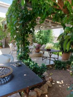 quiet home, down town - Spetses - 3