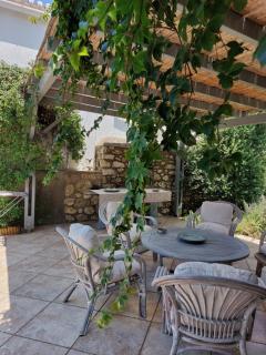 quiet home, down town - Spetses - 2