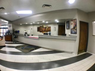 Crossroads Hotel and Huron Event Center - 6