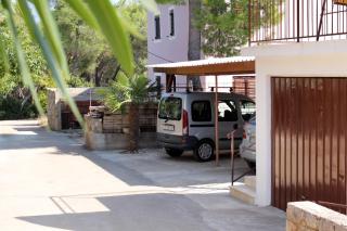Apartments by the sea Basina, Hvar - 5700 - Vrboska - 1