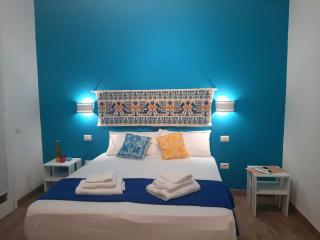 Camera Olbia Centro, vacanze Olbia e dintorni- Blue House Guest House - Olbia - 0