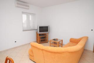 Apartments by the sea Vrsi - Mulo, Zadar - 5860 - Nin - 3