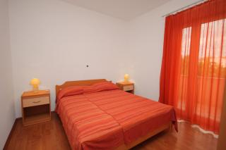 Apartments by the sea Vrsi - Mulo, Zadar - 5860 - 2