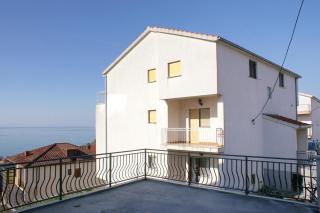 Apartments with parking space Podstrana, Split - 4326 - 9