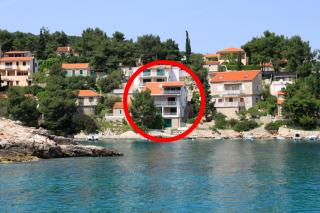 Apartments by the sea Basina, Hvar - 4599 - Vrboska - 0