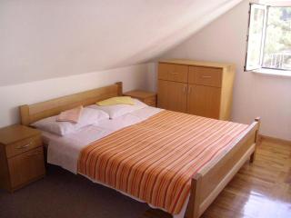 Apartments by the sea Basina, Hvar - 4599 - Vrboska - 2