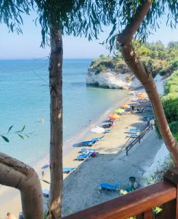 Governors Beach Costas Apts - 3