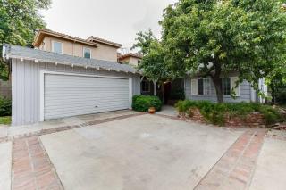 Woodland Hills Zen Modern - 7