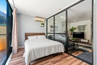 Snowy Peaks - Queenstown Holiday Apartment - Queenstown - 4