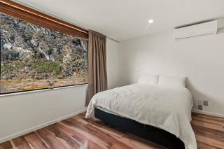 Snowy Peaks - Queenstown Holiday Apartment - Queenstown - 2