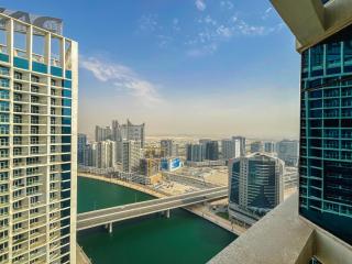 HiGuests - Roomy and Chic Studio with Panoramic Canal Views - 6