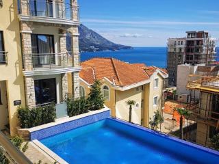 Montenegro Royal 2 Bedroom Apartment - 6