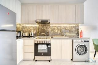 Prime 1BR at Binghatti Avenue Al Jaddaf by Deluxe Holiday Homes - Dubai - 6