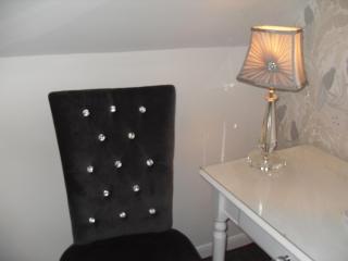 Jessop House - Tewkesbury - 9