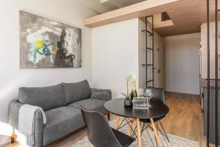 Sun filled Contemporary Apartment in The East City - Cape Town - 4
