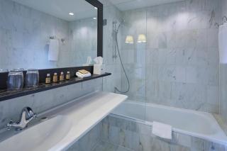 First Hotel Grand - 6