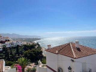 Villa Ladera Panorama - private heated pool - Nerja - 3