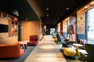 Holiday Inn Zürich Messe by IHG - 8
