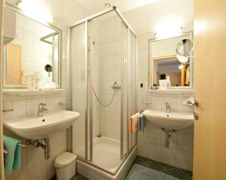 Kinderhotel Laderhof - Ladis - 9