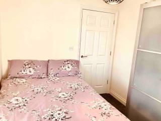 Semi-detached Armagh House - 3