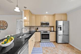 Your waterfront getaway - Villa Family Retreat - 2