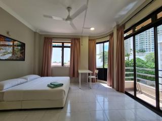 Room @ Lorong Kelawai near to Gurney Paragon - George Town - 5