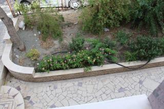 Large, sunny 2nd floor with separate enterance. - 9