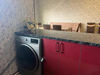 Large, sunny 2nd floor with separate enterance. - 6