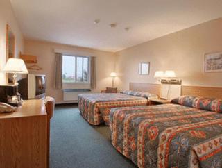 Super 8 by Wyndham Moose Jaw SK - Moose Jaw - 6
