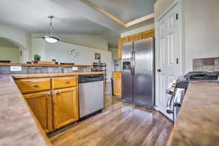 Quiet Nampa Home with Game Room and Hot Tub! - 2