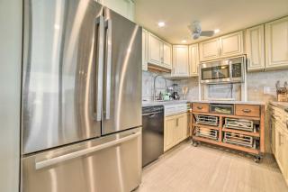 Beachfront Condo Sunset Views and Pool Access! - 1