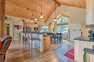 Fire Pit, Deck and Grill Serene Prescott Cabin! - Prescott - 9