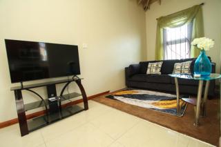 Luxury Penthouse Condo with Pool - 8