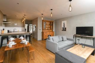 PenthouseStays nr Notting Hill - Luxury 2 Bedroom King Bed Apartment - near Portobello Road - 4
