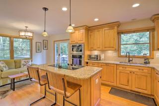 Secluded Leesburg Retreat with Private Hot Tub! - 2