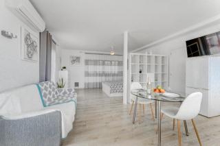 Amazing View Penthouse Studio Huge Private terrace - Callao Salvaje - 7