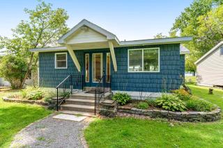 Blues Views - Castleton - 7